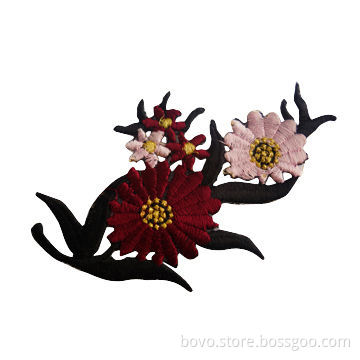 Embroidery applique trim, flower design patch, iron on or sewing on, antique designNew